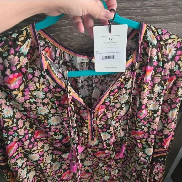 *reseeved For Trade* Nwt Impala Lily Tie Blouse in Night Blossom - Picture 9 of 9